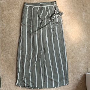 NWT H&M faux wrap skirt